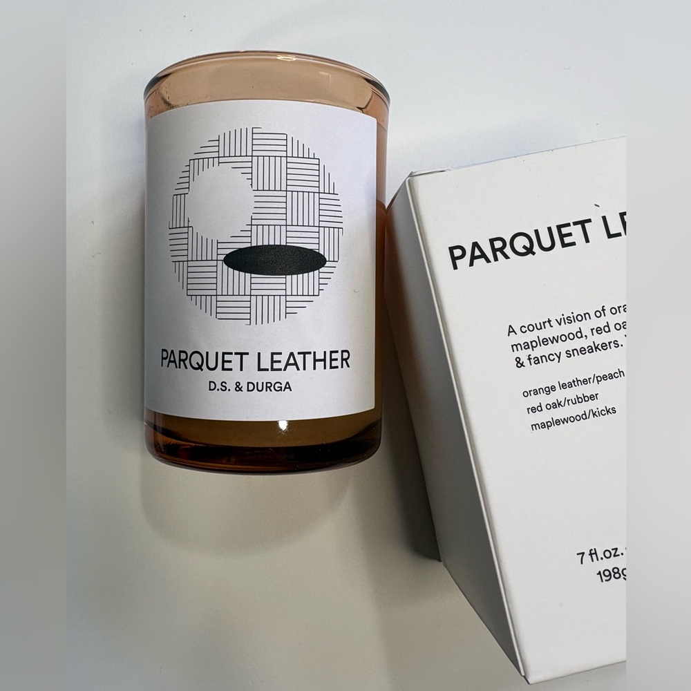 D.S. & Durga Parquet Leather Candle - NIB- 7 oz. - Picture 5 of 5